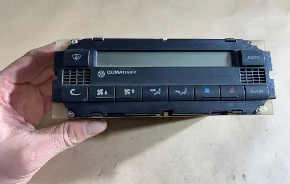 Volkswagen PASSAT B5 Climate control unit 3B1907044A 5HB00761702