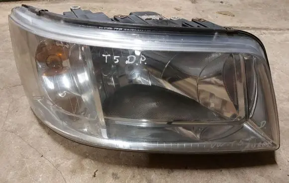 Volkswagen Transporter - Caravelle T5 Headlight/headlamp