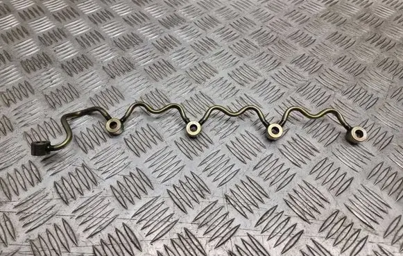 Toyota Avensis T250 Fuel return line/hose 