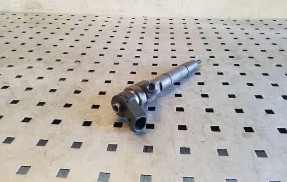 Mercedes-Benz A W169 Fuel injector A6400700767 0445110167