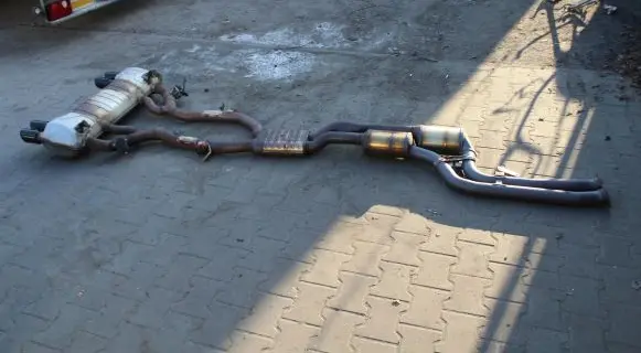 Muffler/silencer