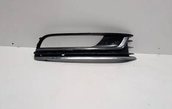 Volkswagen PASSAT B7 Front fog light trim/grill 3AA853666A
