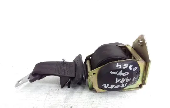 Citroen Xsara Picasso Middle seatbelt (rear) 