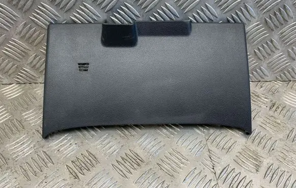 Volvo V50 Glove box 3865