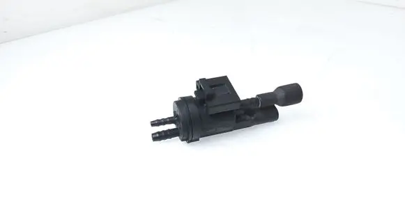 Mercedes-Benz E W212 Vacuum valve 0025407097