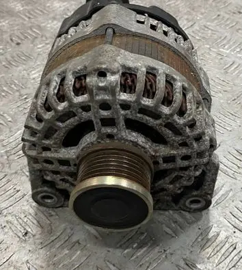 Nissan Qashqai Generator/alternator 23100EN00B MR20 MRSU6725161