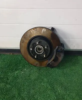 Hyundai i40 Front wheel hub spindle knuckle