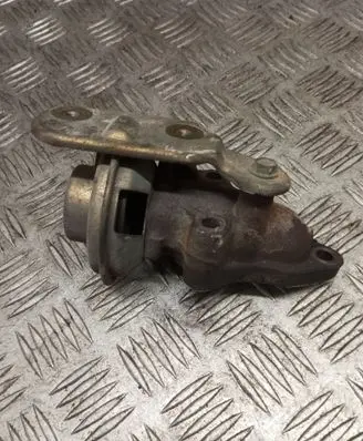 Toyota Corolla E120 E130 EGR valve 2562027070