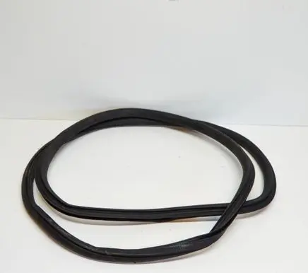 Skoda Superb B6 (3T) Rubber seal rear door 3T9867367