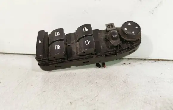 BMW 5 E60 E61 Electric window control switch 9122110 MT225200011 07W22E05