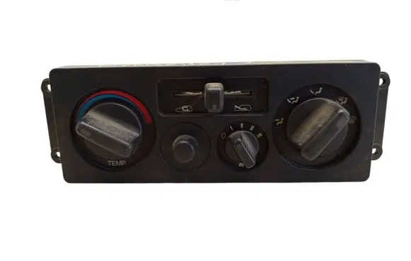 Opel Monterey Climate control unit 5261802423