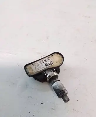 Mercedes-Benz C W205 Tire pressure sensor A0009050030 00785300