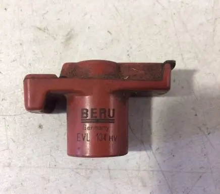 Volkswagen Golf III Ignition distributor EVL134 052905225B