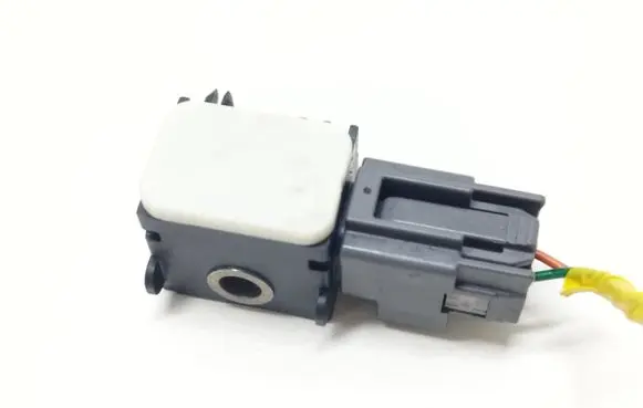 Hyundai Santa Fe Airbag deployment crash/impact sensor 9592028000 SA320080000
