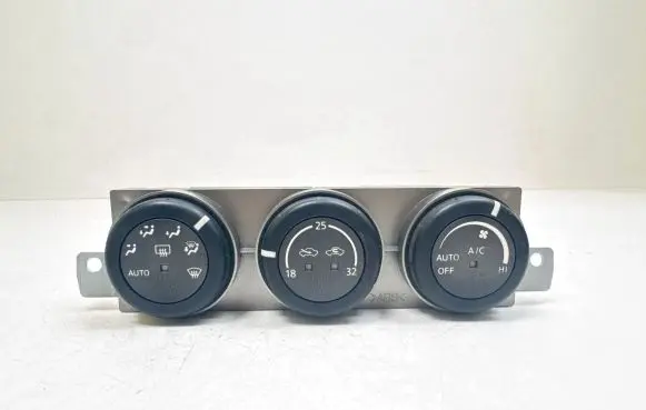 Nissan X-Trail T30 Climate control unit 27500EQ410 A0200018A04002