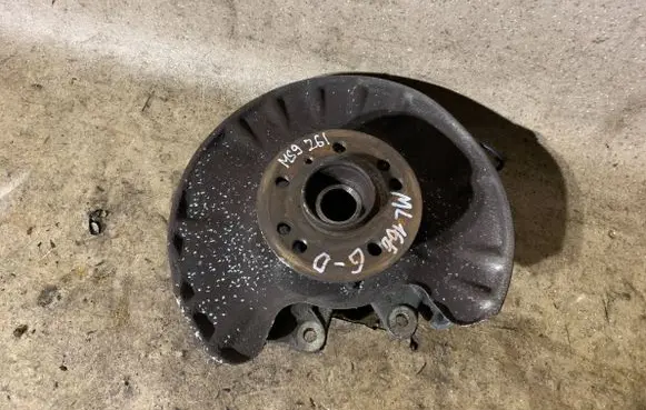Mercedes-Benz ML W166 Rear wheel hub