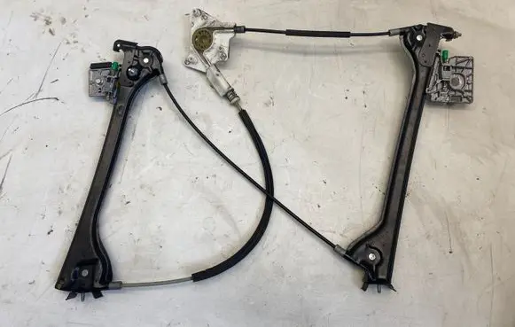 Mercedes-Benz SLK R171 Front door electric window regulator A1717200446