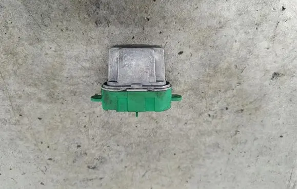 Renault Espace IV Heater blower motor/fan resistor 52492365