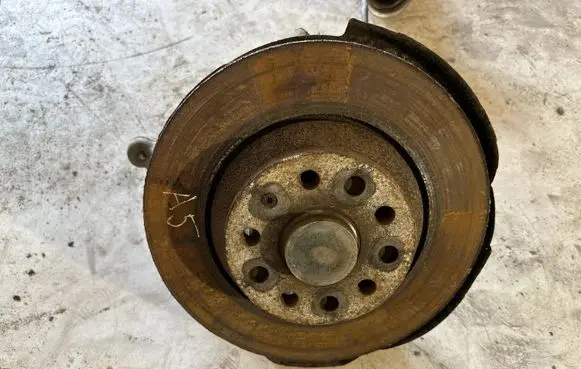 Volkswagen PASSAT B8 Rear wheel hub 249C