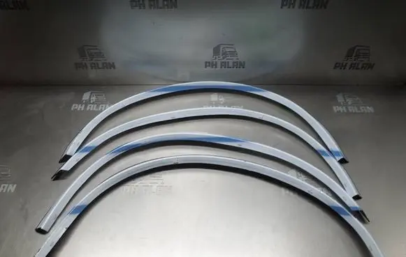 Jaguar XJ X308 Fender trim (molding) 