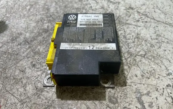 Volkswagen PASSAT B6 Airbag control unit/module 3C0909605M 391125 10H03002522