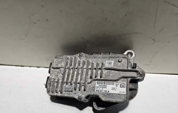 Porsche Macan (95B) Gearbox-reducer motor 95B927755B