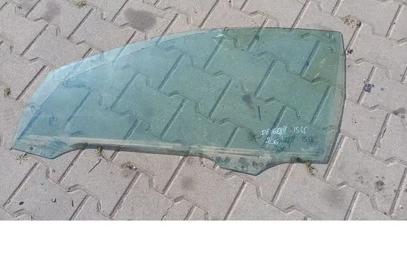 Peugeot 206 CC Front door window glass four-door