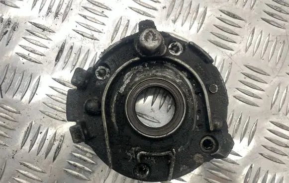 Volvo V70 Oil pump 3063737