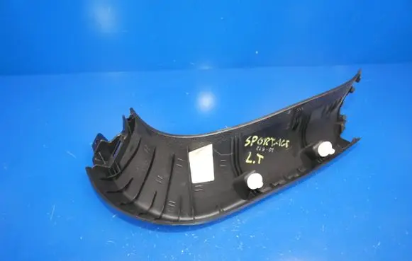 KIA Sportage Tailgate trim 817303U000