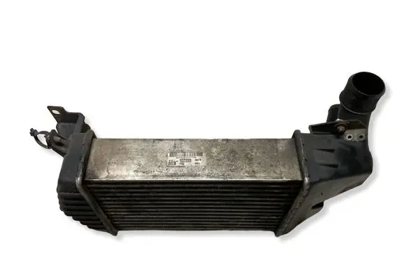 Opel Astra H Intercooler radiator 13213402