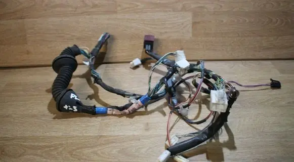 Toyota Avensis T250 Front door wiring loom 8215105610