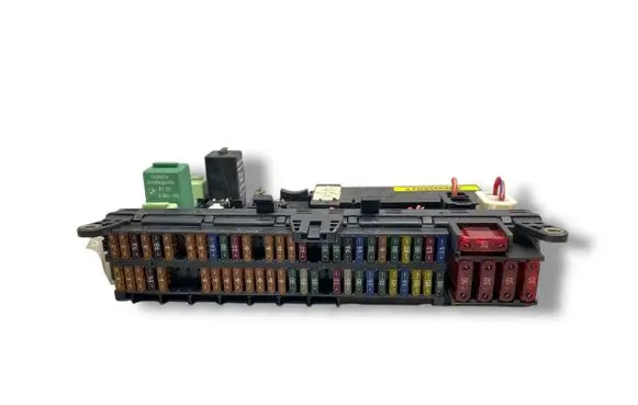 Land Rover Range Rover L322 Fuse module 518758024