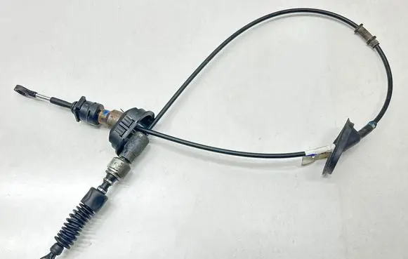 Gear shift cable linkage