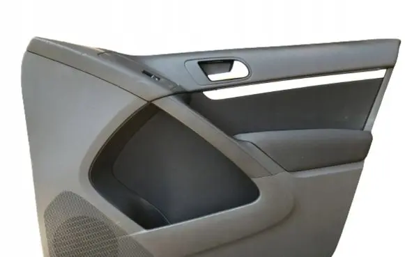 Volkswagen Tiguan Front door card panel trim 5N0867012B