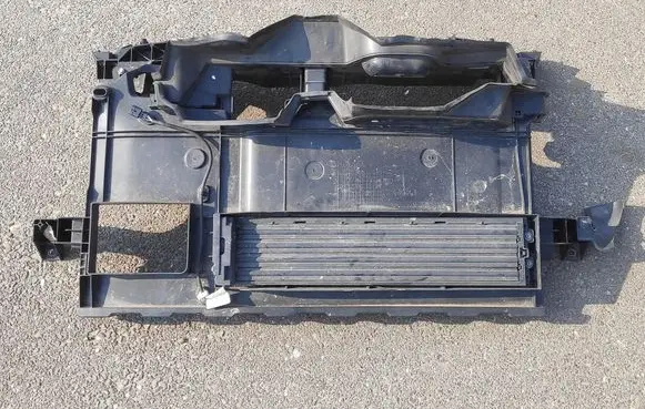 Renault Megane IV Radiator support slam panel 625000833R