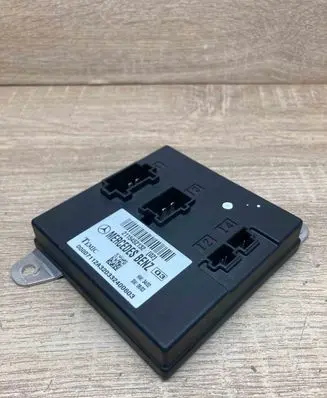 Mercedes-Benz E W211 Comfort/convenience module 2115452132