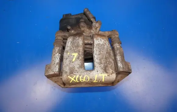 Volvo XC60 Rear brake caliper 