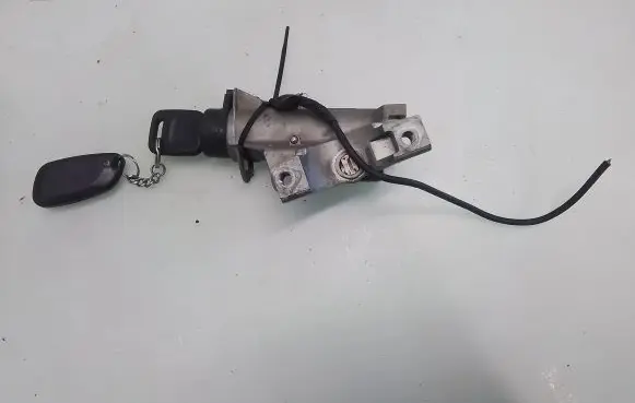 Audi A4 S4 B5 8D Ignition lock 4D0905851
