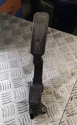 Toyota Auris 150 Accelerator throttle pedal 7811002010