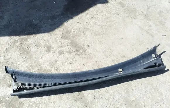 Ford Fiesta Wiper trim 2S61A02228AD
