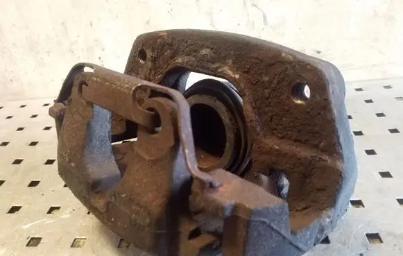 BMW X5 E53 Front brake caliper 60730
