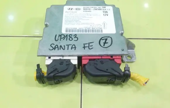 Hyundai Santa Fe Steering wheel airbag 620954800 UP183