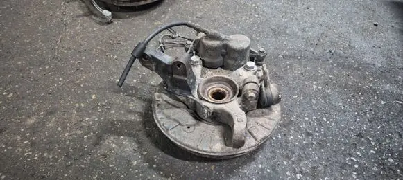 Mercedes-Benz Vito Viano W639 Front wheel hub
