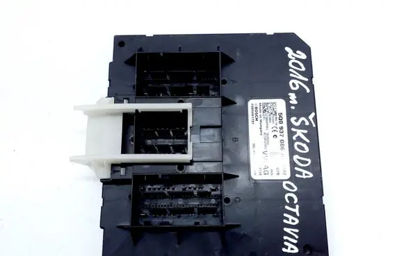Skoda Octavia Mk3 (5E) Central body control module 5Q0937086AH