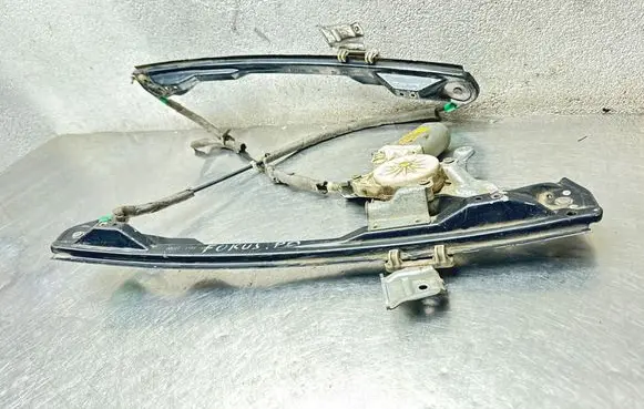 Ford Focus Front door window regulator with motor XS4123200