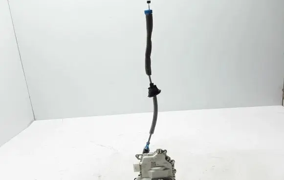Audi A3 S3 8V Rear door lock 8K0839015G