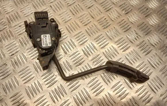 Opel Agila A Accelerator throttle pedal 9204284