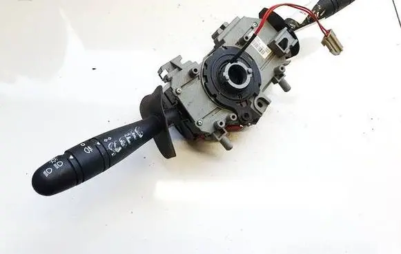 Wiper turn signal indicator stalk/switch