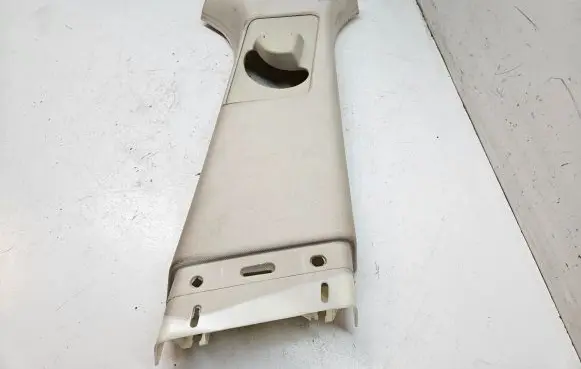 Land Rover Range Rover Sport L494 (B) pillar trim (top) DK6224396A