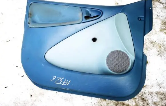 Toyota Yaris Front door card panel trim